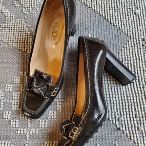 Tod's EUC black leather pumps loafer 7.5